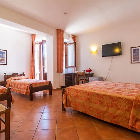 Il Querceto Hotell 4*