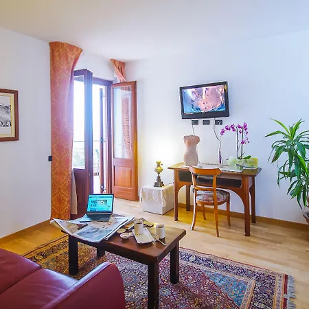 فندق Il Querceto 4*